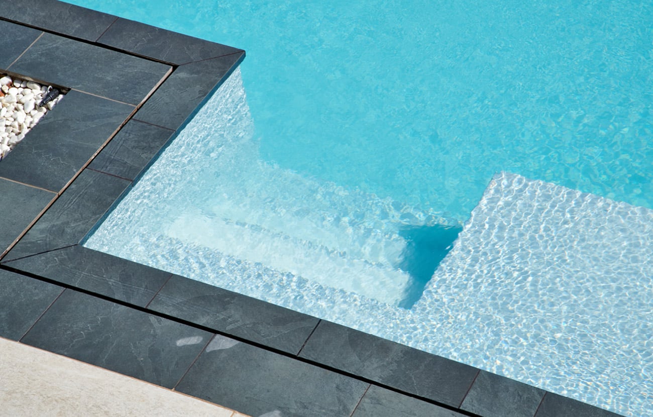 Renovation De L Escalier De Ma Piscine A